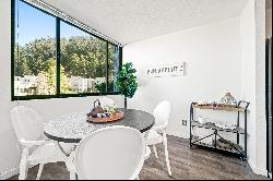 Stunning Albany Hills Condominium