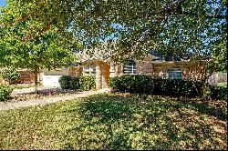 9301 Meandering Drive, North Richland Hills, TX 76182