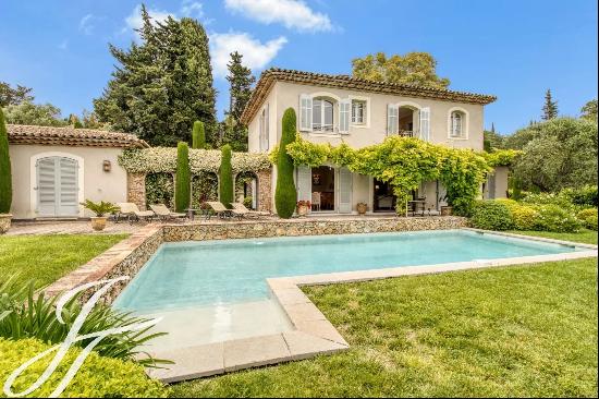 Beautiful Provencal villa for rent in Mougins