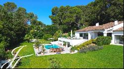 Spacious 5-bedroom house for rent in Mougins - Private and secured estate