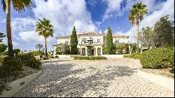 Spectacular Mansion with a unique location in Quinta do Lago