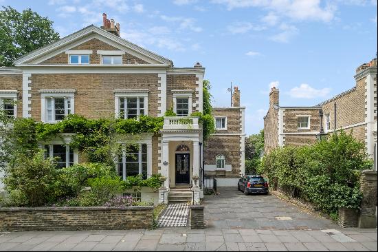 Available to let this 7 bedroom home overlooking Richmond Green.