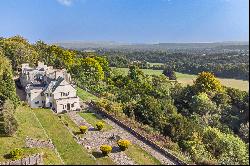 Exquisite Arts & Crafts Country Estate with outstanding panoramic views