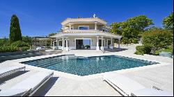 4 Bedroom Villa with Mesmerizing Views near Loule