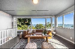 Stunning Waterfront Opportunity in Coveted Tiburon