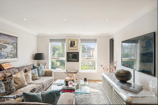 An immaculate two bedroom apartment in Chelsea, SW10.