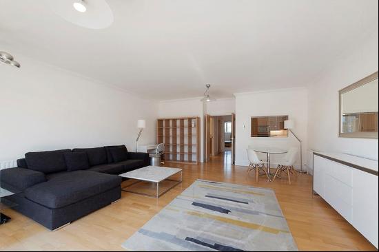 Apartment to rent in Dunbar Wharf E14