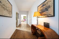 Prestigious apartment in the center of Rome