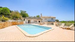 Charming 4 Bedroom Villa in a tranquil countryside area near Loulé