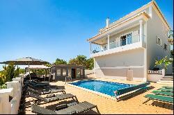 Detached house, 5 bedrooms, for Sale