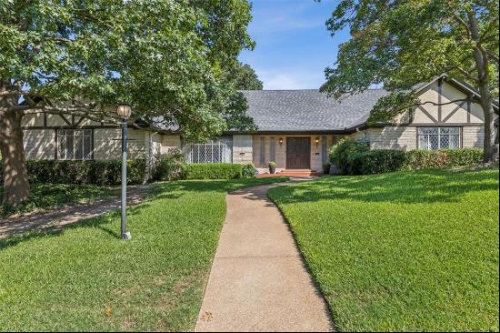 1922 Timbergrove Circle, Dallas, TX, 75208, USA