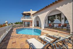 Mediterranean villa with stunning views and swimming pool - Mas Fumats