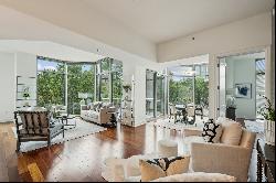 Beautiful Buckhead Condo with Tree-line Views