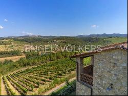 Enchanting Tuscan Home with Panoramic Views of Chianti