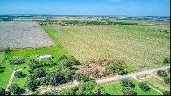 Expansive Acreage Located in Guy, Texas