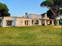 Villa in  Quinta do Lago with probably the best location with exceptional views