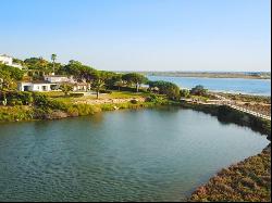 Villa in  Quinta do Lago with probably the best location with exceptional views