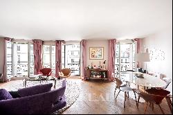 Paris 7th District – A 2-bed apartment in a prime location