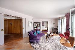 Paris 7th District – A 2-bed apartment in a prime location