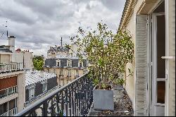 Paris 16th District – A superb 4-bed apartment