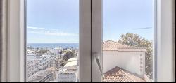 4 Bedroom apartment, Avenida de Sabia, Sea View, to renovate