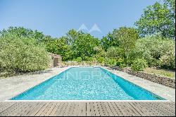 Charming stone house near the center of Bonnieux