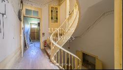 Triplex 3-bedroom apartment, for sale, downtown Porto, Portugal