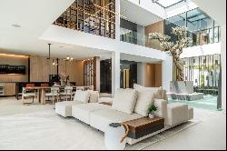 Spectacular modern villa in the heart of the Golden Mile, Marbella