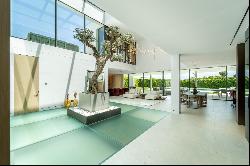 Spectacular modern villa in the heart of the Golden Mile, Marbella