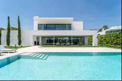 Spectacular modern villa in the heart of the Golden Mile, Marbella