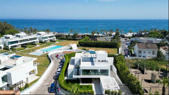 Spectacular modern villa in the heart of the Golden Mile, Marbella