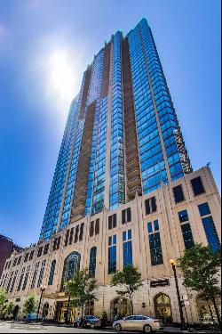 21 E Huron Street 2603