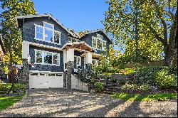 8423 SE 46th St, Mercer Island, WA 98040