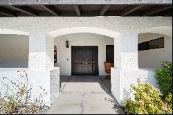 Remodeled Palm Desert Home In The Heart of Palm Desert and Steps Away from PDHS