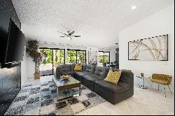 Remodeled Palm Desert Home In The Heart of Palm Desert and Steps Away from PDHS