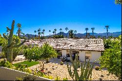 Remodeled Palm Desert Home In The Heart of Palm Desert and Steps Away from PDHS