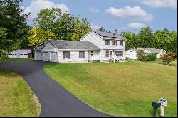 Classic Colonial in Cul-de-sac Neighborhood