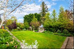 Character cottage in the Cotswolds