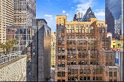 SoHo Sleek Loft Meets Midtown