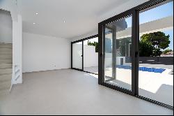 New minimalist building in Requesens - Empuriabrava