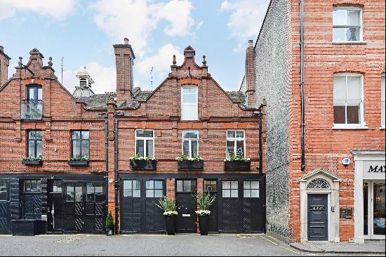 Beautiful house on Adam's Row