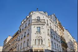 Paris 18th District - A remarkable 4-bed apartment