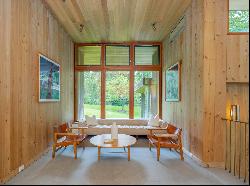 Modernist 6 Bedroom Amagansett Retreat with Pool + Pickleball