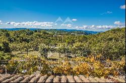 Superb property with fantastic view of the Luberon