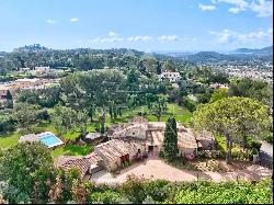 Close to Mougins - Residential area, charming stone farmhouse