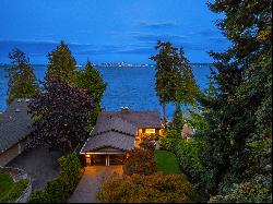 4452 Rockaway Beach Road NE, Bainbridge Island, WA 98110