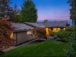 4452 Rockaway Beach Road NE, Bainbridge Island, WA 98110