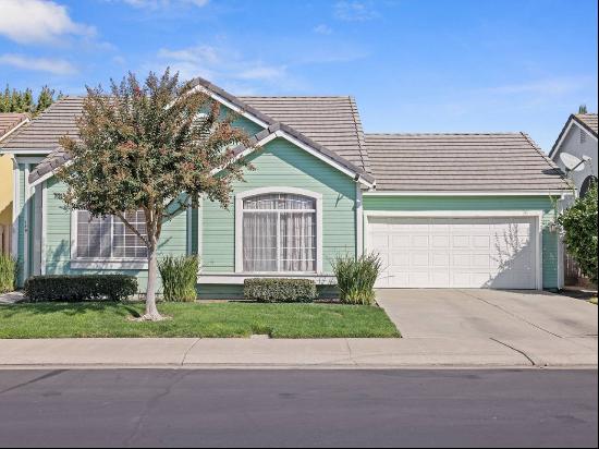  Stunning Home with Vaulted Ceilings and Modern Upgrades