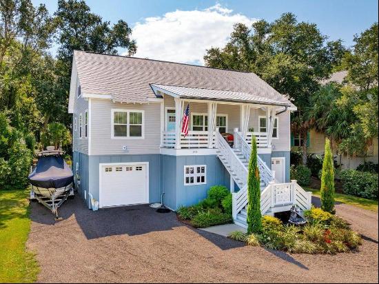 215 W Indian Avenue, Folly Beach