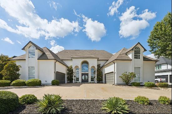 Resort-Style Living in Golf Community - Minutes from Dallas!